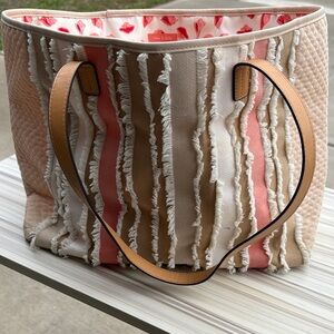 Vera Bradley Beach bag with hidden bottom!!